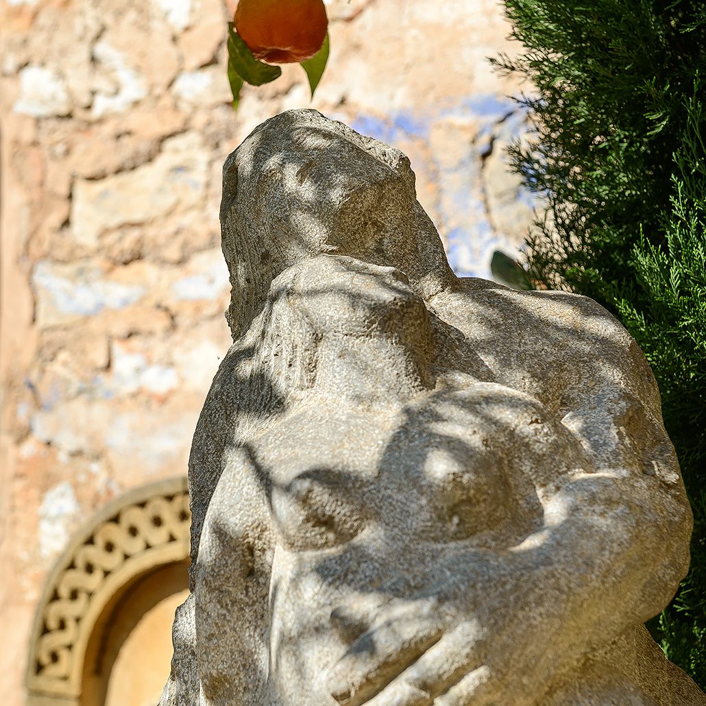 110501